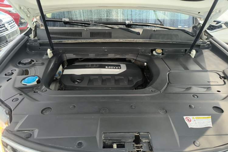 Used Geely Auto Emgrand X7 Sport 2016 2.0L Manual ZhiShang Version Engine Bay