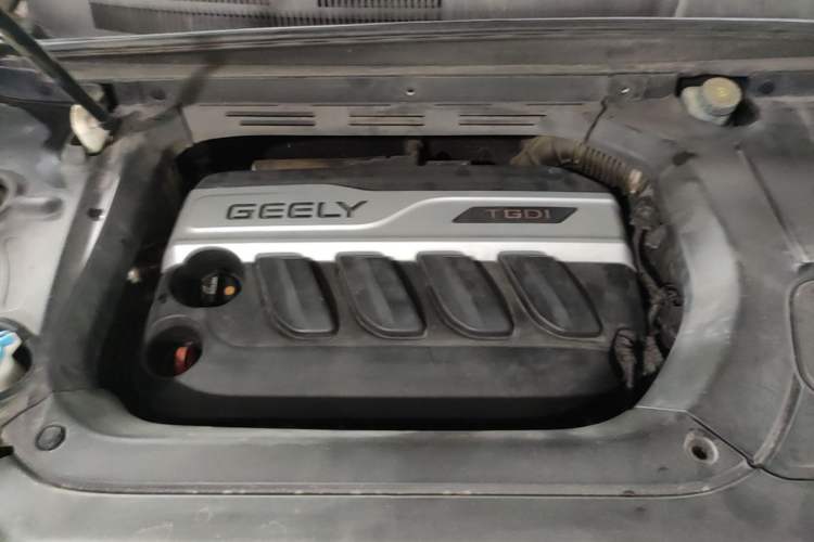 Used Geely Auto Emgrand X7 Sport 2016 1.8TD Automatic ZhiZun Version Engine Bay
