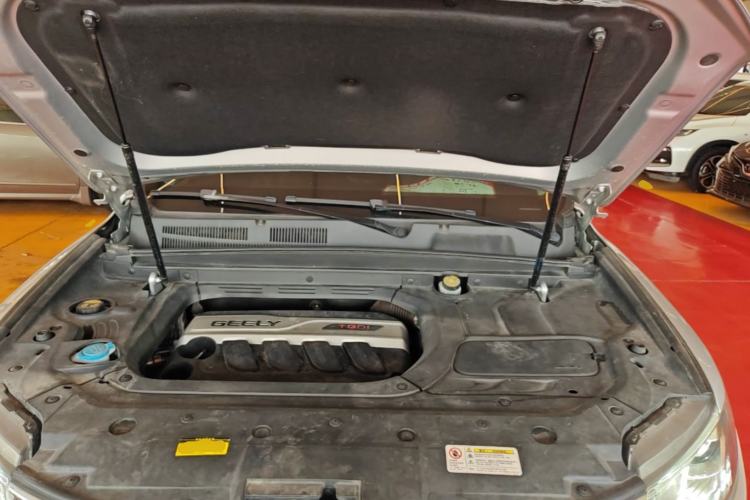 Used Geely Auto Emgrand X7 Sport 2016 1.8TD Automatic Smart Model Engine Bay