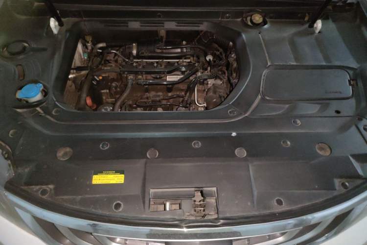 Used Geely Auto Emgrand X7 Sport 2016 1.8TD Automatic Smart Model Engine Bay