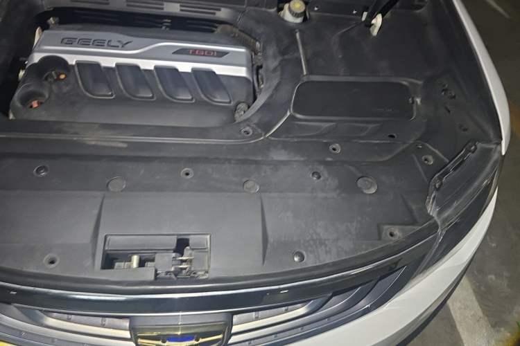 Used Geely Auto Emgrand X7 Sport 2016 1.8TD Automatic ZhiZun Version Engine Bay Left