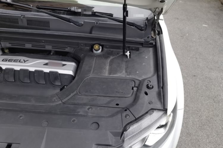 Used Geely Auto Emgrand X7 Sport 2016 1.8TD Automatic All-Wheel Drive Smart Version Engine Bay Left