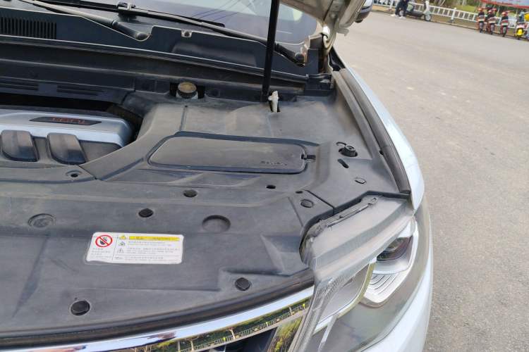 Used Geely Auto Emgrand X7 Sport 2016 1.8TD Automatic ZhiZun Version Engine Bay Left