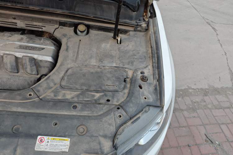 Used Geely Auto Emgrand X7 Sport 2016 1.8TD Automatic Smart Model Engine Bay Left