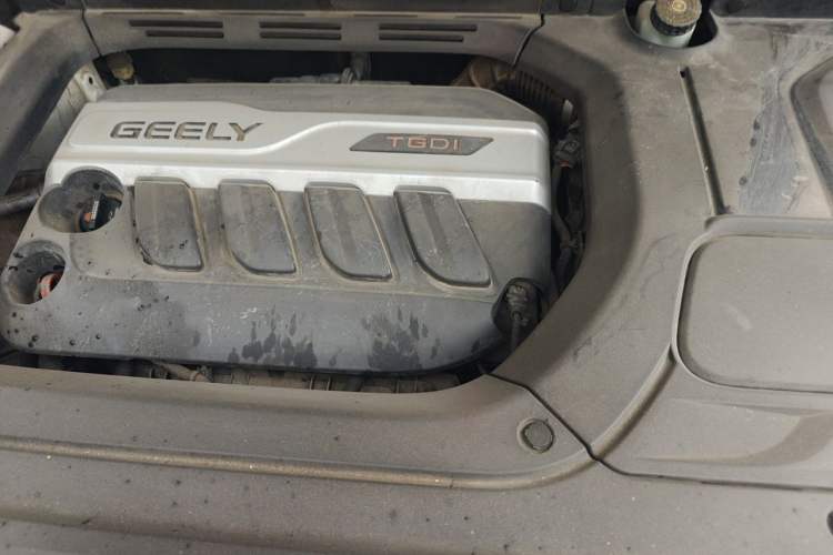 Used Geely Auto Emgrand X7 Sport 2016 1.8TD Automatic All-Wheel-Drive ZhiZun Edition Engine Bay Left