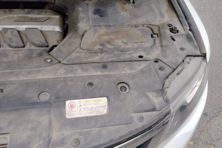 Used Geely Auto Emgrand X7 Sport 2016 1.8TD Automatic ZhiZun Version Engine Bay Left