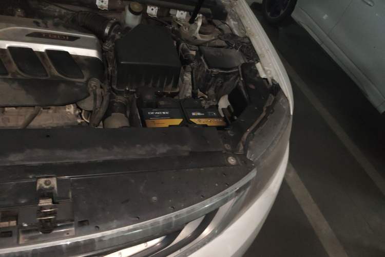 Used Geely Auto Emgrand X7 Sport 2016 1.8TD Automatic Smart Model Engine Bay Left