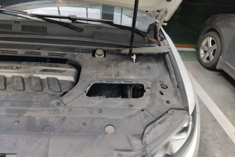 Used Geely Auto Emgrand X7 Sport 2016 1.8TD Automatic Smart Model Engine Bay Left