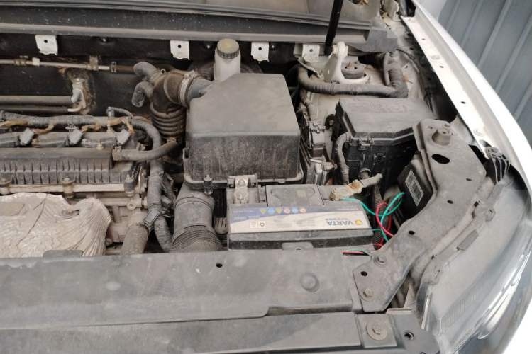 Used Geely Auto Emgrand X7 Sport 2016 2.0L Manual Smart Connect Version Engine Bay Left
