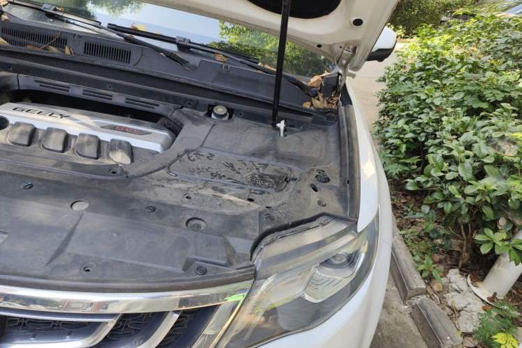Used Geely Auto Emgrand X7 Sport 2016 1.8TD Automatic ZhiZun Version Engine Bay Left