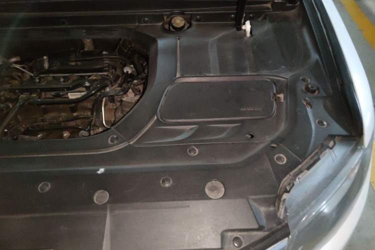 Used Geely Auto Emgrand X7 Sport 2016 1.8TD Automatic Smart Model Engine Bay Left