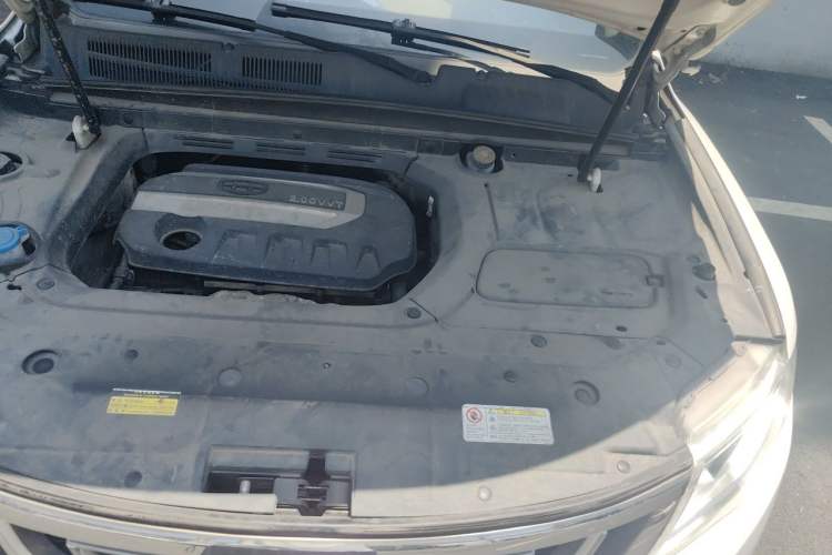 Used Geely Auto Emgrand X7 Sport 2016 2.0L Manual ZhiShang Version Engine Bay Left