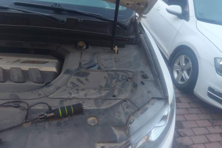Used Geely Auto Emgrand X7 Sport 2016 1.8TD Automatic Smart Model Engine Bay Left