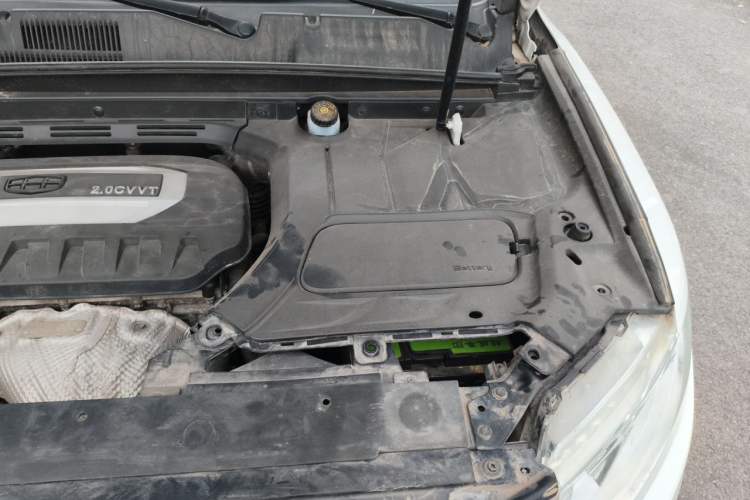 Used Geely Auto Emgrand X7 Sport 2016 2.0L Manual Smart Connect Version Engine Bay Left