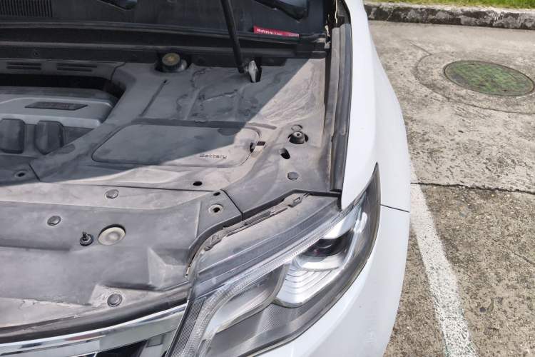 Used Geely Auto Emgrand X7 Sport 2016 1.8TD Automatic ZhiZun Version Engine Bay Left