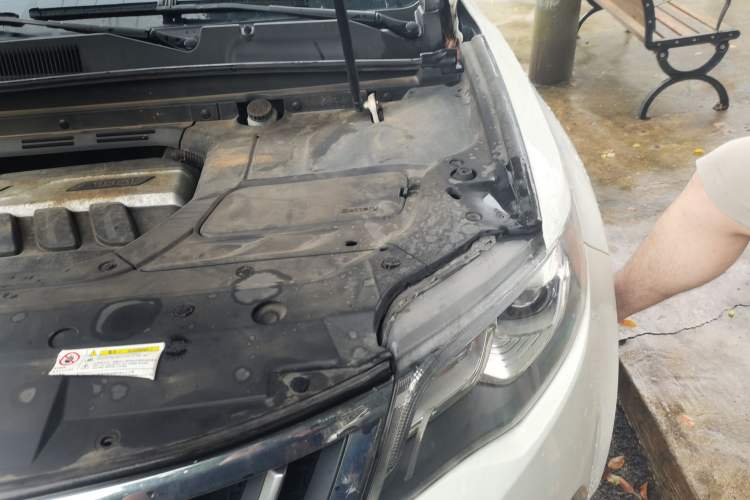 Used Geely Auto Emgrand X7 Sport 2016 1.8TD Automatic Smart Model Engine Bay Left