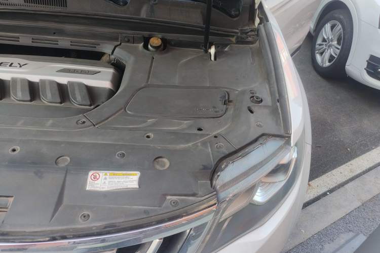 Used Geely Auto Emgrand X7 Sport 2016 1.8TD Automatic Smart Model Engine Bay Left