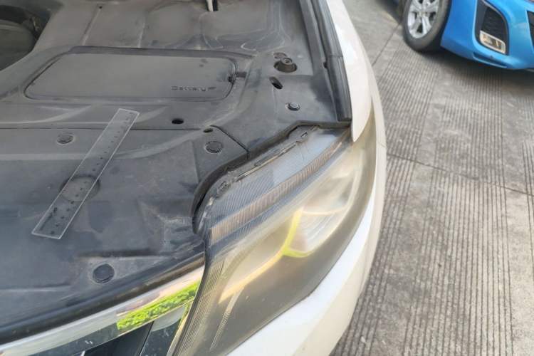 Used Geely Auto Emgrand X7 Sport 2016 2.0L Manual ZhiShang Version Engine Bay Left