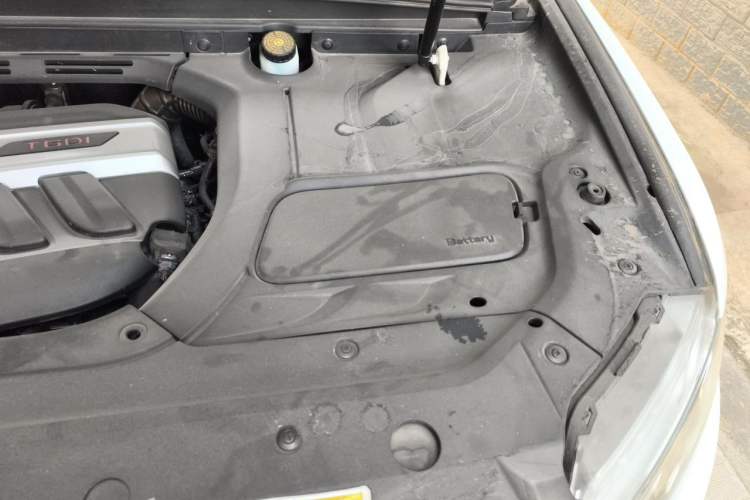 Used Geely Auto Emgrand X7 Sport 2016 1.8TD Automatic ZhiShang Model Engine Bay Left