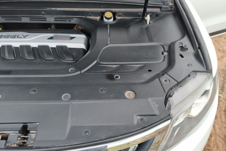Used Geely Auto Emgrand X7 Sport 2016 1.8TD Manual Smart Edition Engine Bay Left