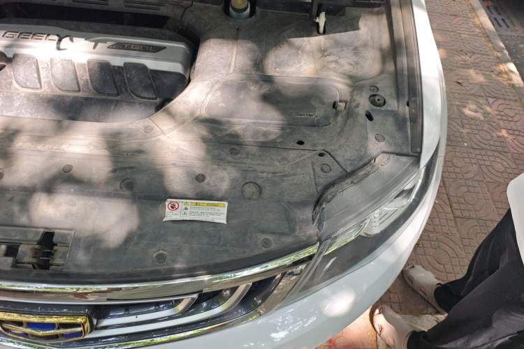 Used Geely Auto Emgrand X7 Sport 2016 1.8TD Automatic ZhiZun Version Engine Bay Left