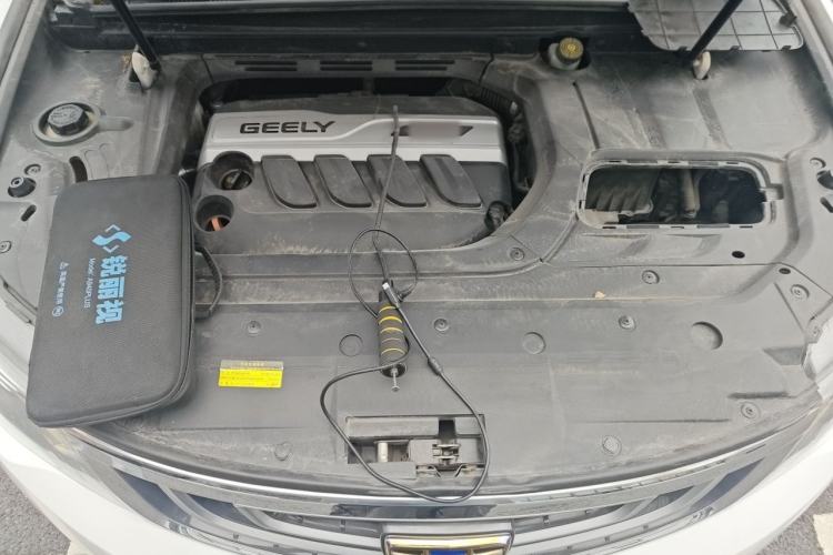Used Geely Auto Emgrand X7 Sport 2016 1.8TD Automatic ZhiZun Version Engine Bay