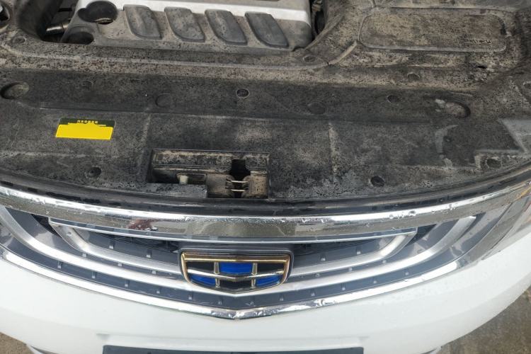Used Geely Auto Emgrand X7 Sport 2016 1.8TD Automatic ZhiShang Model Engine Bay