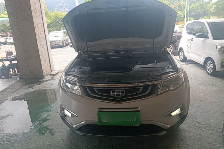 Used Geely Auto Emgrand X7 Sport 2016 2.0L Manual ZhiShang Version Engine Bay