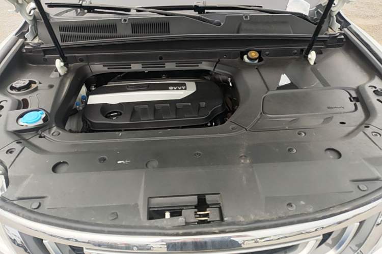 Used Geely Auto Emgrand X7 Sport 2016 2.0L Manual ZhiShang Version Engine Bay