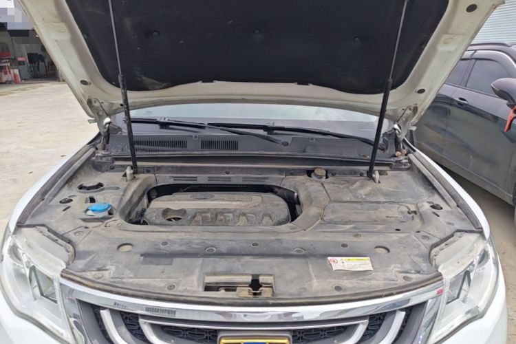 Used Geely Auto Emgrand X7 Sport 2016 2.0L Manual ZhiShang Version Engine Bay