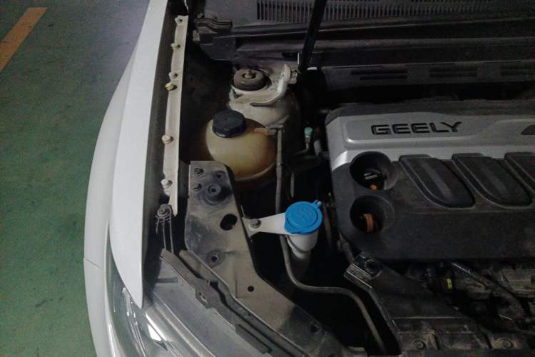 Used Geely Auto Emgrand X7 Sport 2016 1.8TD Automatic ZhiZun Version Engine Bay Right