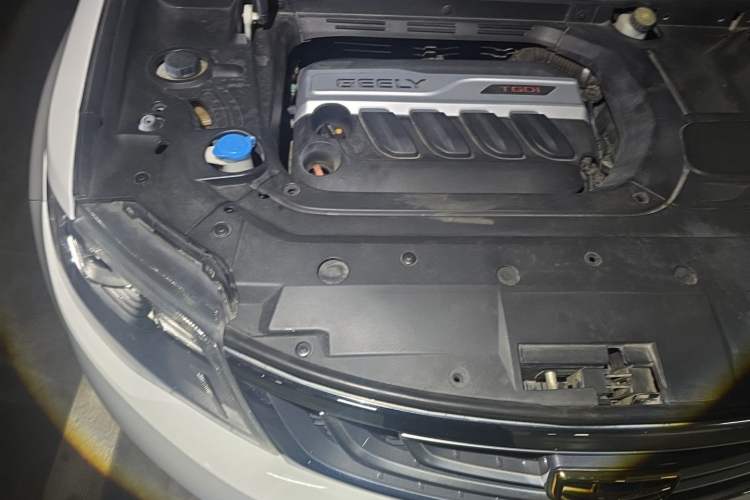 Used Geely Auto Emgrand X7 Sport 2016 1.8TD Automatic ZhiZun Version Engine Bay Right
