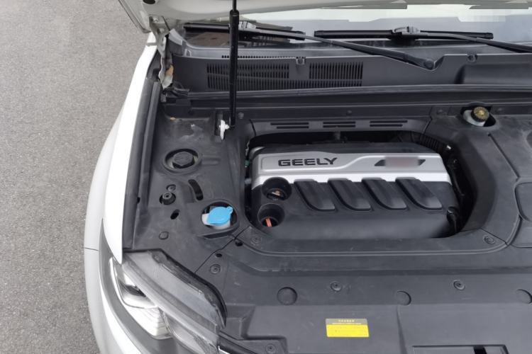 Used Geely Auto Emgrand X7 Sport 2016 1.8TD Automatic All-Wheel Drive Smart Version Engine Bay Right