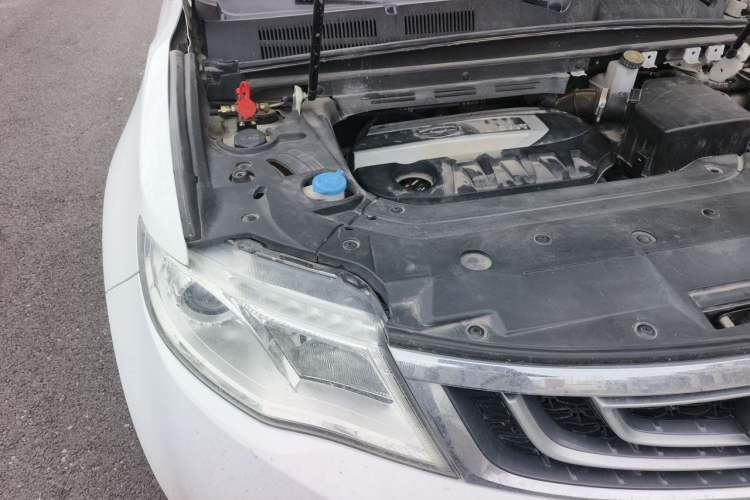 Used Geely Auto Emgrand X7 Sport 2016 2.0L Manual Smart Connect Version Engine Bay Right
