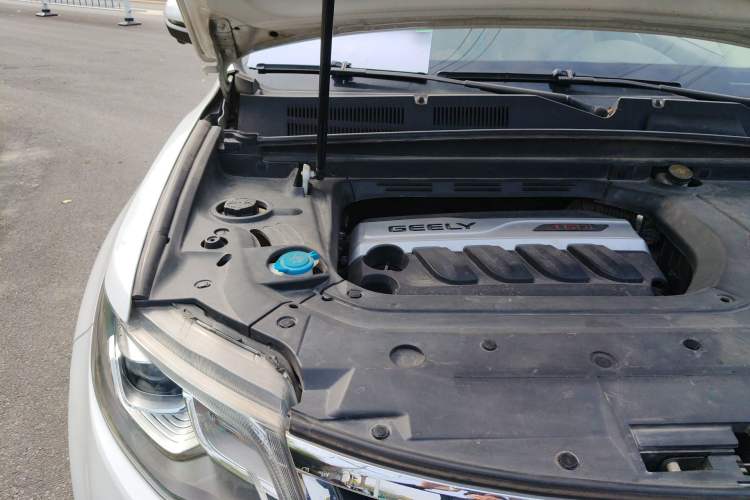 Used Geely Auto Emgrand X7 Sport 2016 1.8TD Automatic ZhiZun Version Engine Bay Right