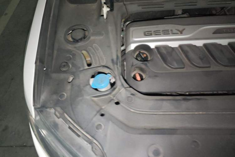 Used Geely Auto Emgrand X7 Sport 2016 1.8TD Automatic ZhiZun Version Engine Bay Right