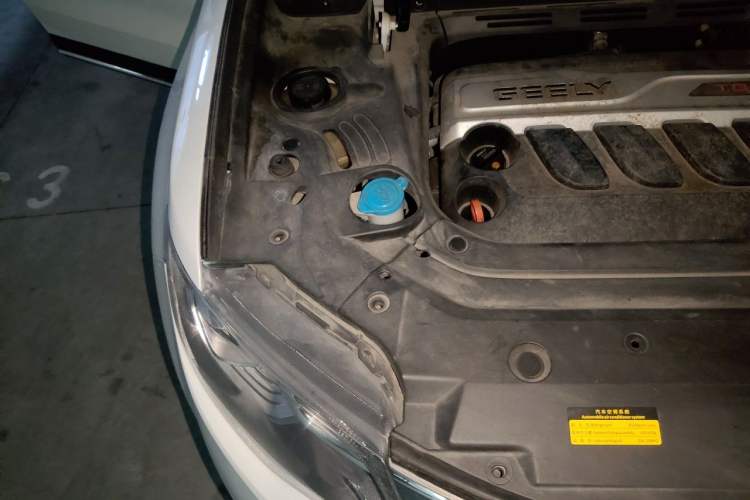 Used Geely Auto Emgrand X7 Sport 2016 1.8TD Automatic ZhiZun Version Engine Bay Right