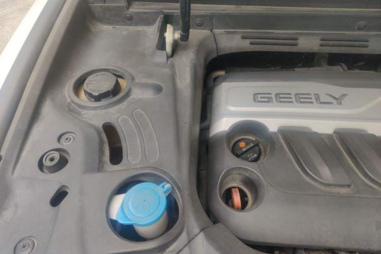 Used Geely Auto Emgrand X7 Sport 2016 1.8TD Automatic ZhiZun Version Engine Bay Right