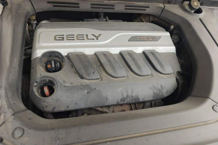 Used Geely Auto Emgrand X7 Sport 2016 1.8TD Automatic All-Wheel-Drive ZhiZun Edition Engine Bay Right
