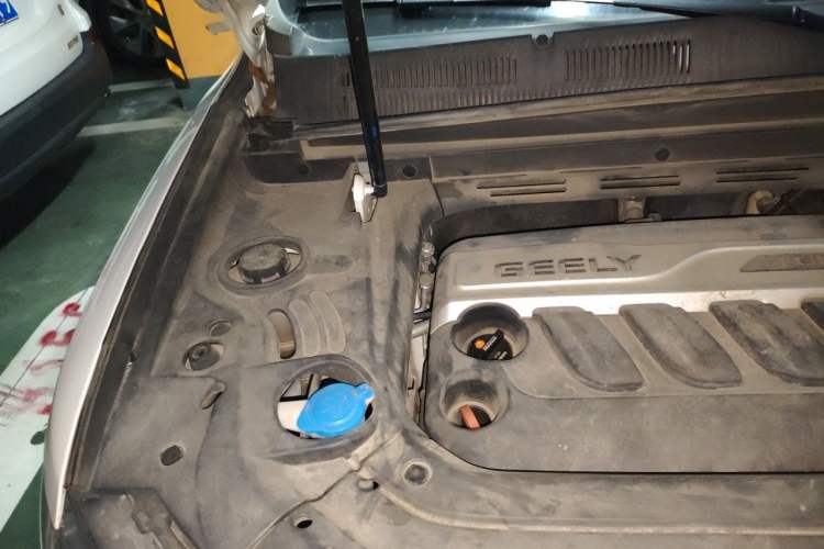 Used Geely Auto Emgrand X7 Sport 2016 1.8TD Automatic Smart Model Engine Bay Right