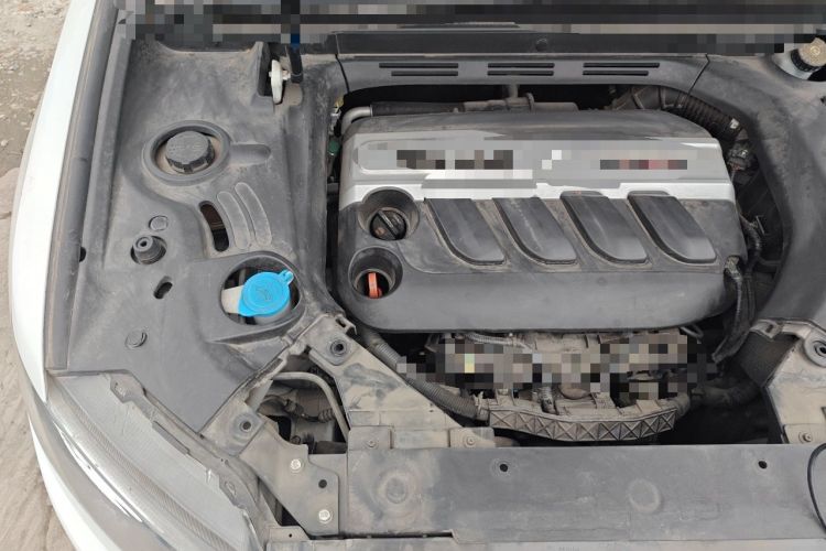 Used Geely Auto Emgrand X7 Sport 2016 1.8TD Automatic ZhiZun Version Engine Bay Right