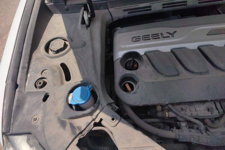 Used Geely Auto Emgrand X7 Sport 2016 1.8TD Automatic ZhiZun Version Engine Bay Right