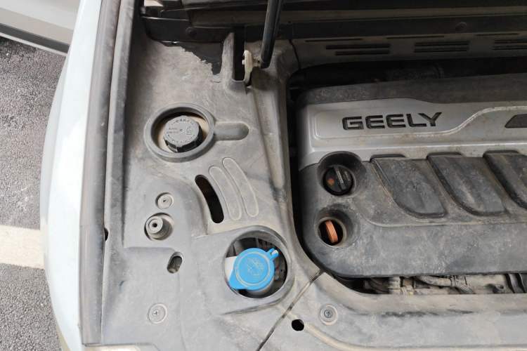 Used Geely Auto Emgrand X7 Sport 2016 1.8TD Automatic Smart Connectivity Version Engine Bay Right