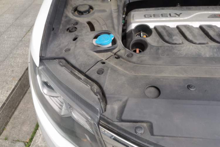 Used Geely Auto Emgrand X7 Sport 2016 1.8TD Automatic Smart Model Engine Bay Right