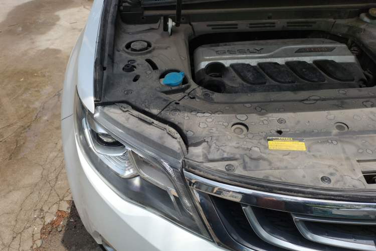 Used Geely Auto Emgrand X7 Sport 2016 1.8TD Automatic ZhiZun Version Engine Bay Right