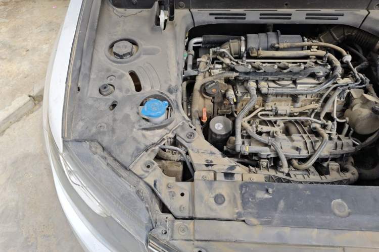 Used Geely Auto Emgrand X7 Sport 2016 1.8TD Automatic ZhiZun Version Engine Bay Right