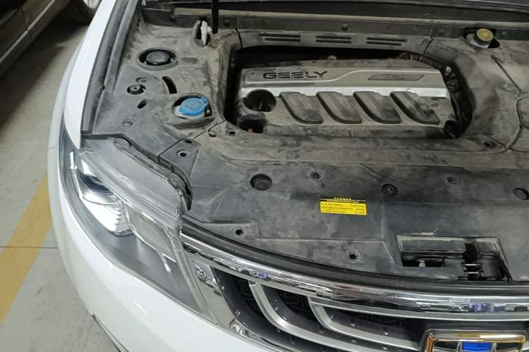 Used Geely Auto Emgrand X7 Sport 2016 1.8TD Automatic Smart Model Engine Bay Right