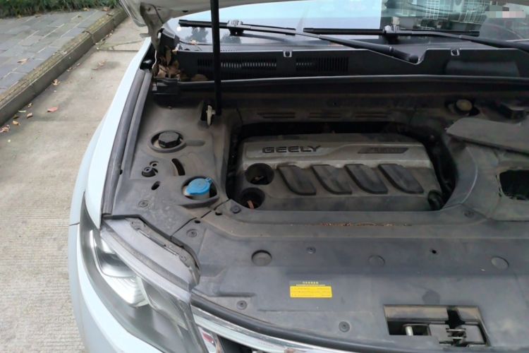 Used Geely Auto Emgrand X7 Sport 2016 1.8TD Automatic ZhiZun Version Engine Bay Right