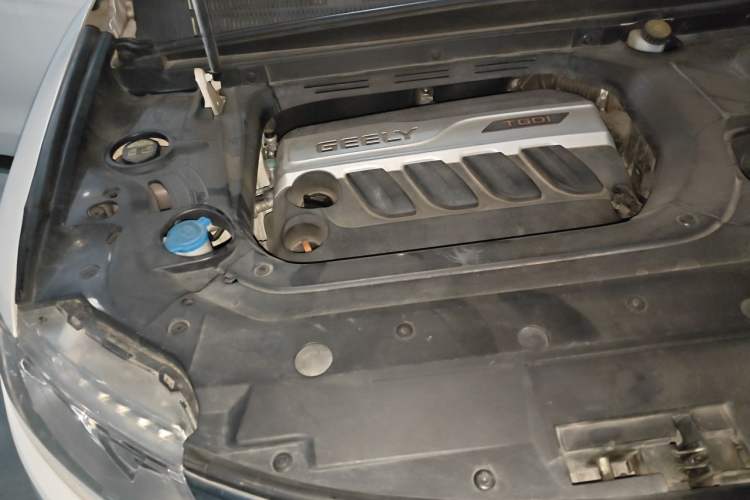 Used Geely Auto Emgrand X7 Sport 2016 1.8TD Automatic ZhiShang Model Engine Bay Right