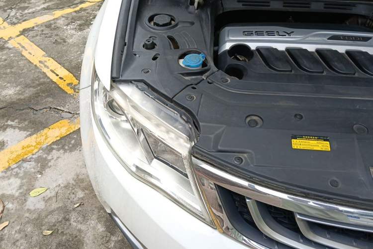 Used Geely Auto Emgrand X7 Sport 2016 1.8TD Automatic Smart Connectivity Version Engine Bay Right